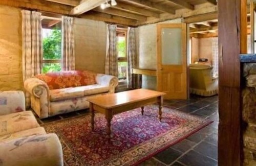 Guildford Other | Discover Arda Cluggen - Family-Friendly Retreat Near Daylesford