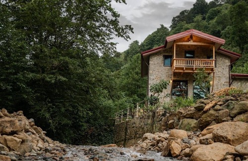 Ardesen Ski Chalet | Mountain Retreat in Ardeşen with Hot Tub & Family Options