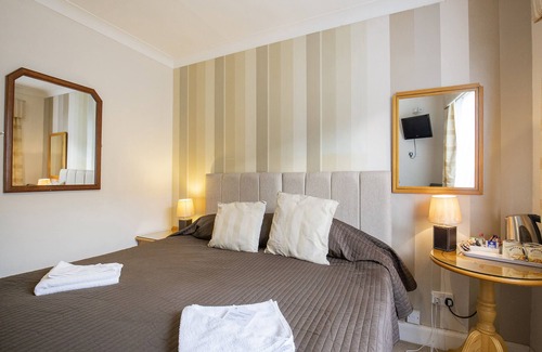 Liberton House | Cozy OYO Arden Guest House near Craigmillar Castle
