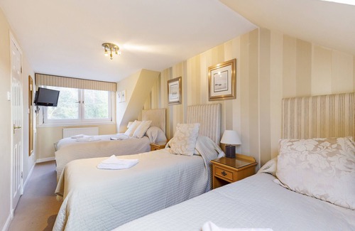 Liberton House | Cozy OYO Arden Guest House near Craigmillar Castle