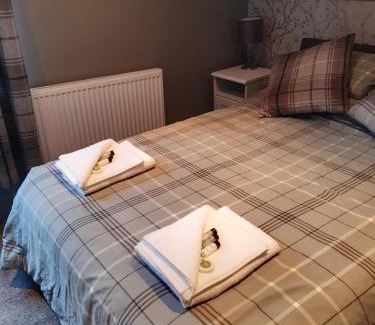 Brodick House | Idyllic Ardgowan Cottage with Oceanfront Views & Breakfast