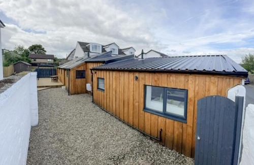 Kilmun House | Pet-Friendly Retreat at Ardrhu Cottage - Rated 10/10