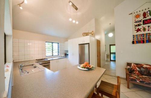 Aitutaki House | Guest Rated: Are Kapakapa - Family-Friendly Retreat