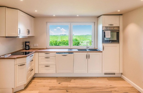 Rodenas Apartment | Enjoy a Cozy Family Retreat Surrounded by Nature
