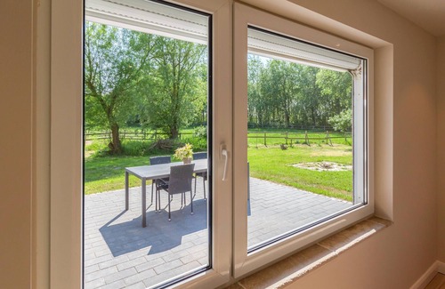 Rodenas Apartment | Enjoy a Cozy Family Retreat Surrounded by Nature