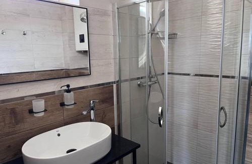 Kyiv Oblast Apartment | Guest Rated 10/10 at Areal Relax-Hotel - Family Friendly Stay