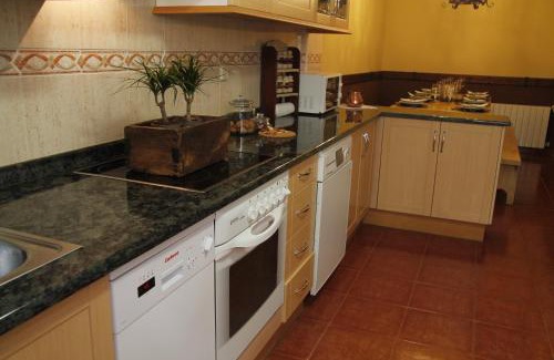 Espejo House | Discover Areeta Etxea: Family-Friendly Stay, Rated 9.5/10