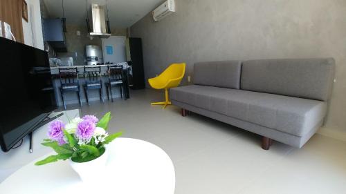 Barra Mar Apartment | Relaxing Areias do Mar: Oceanfront with Pool & 9.5 Rating