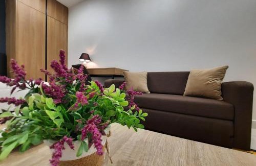 Kuching Apartment | Relax at Arena SOHO Kuching with Infinity Pool & Free WiFi