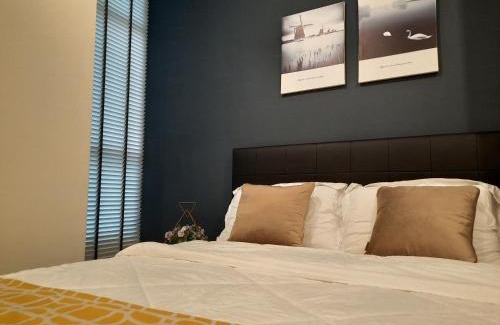 Kuching Apartment | Relax at Arena SOHO Kuching with Infinity Pool & Free WiFi