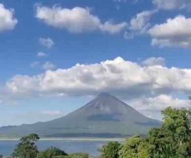 El Castillo Cabin | Arenal Base Camp