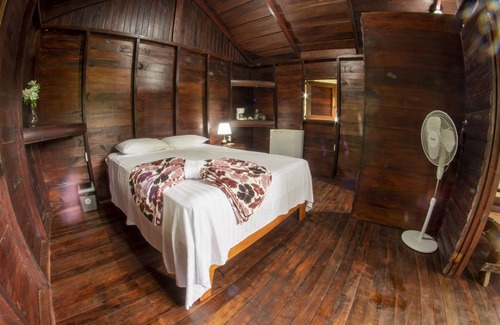 Penas Blancas Cabin | Relaxing Arenal Rustic Lodge with Spa and Breakfast