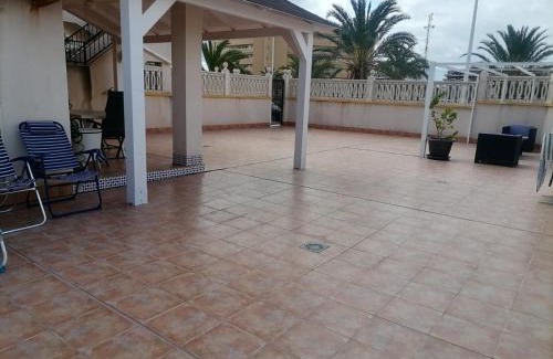 Els Arenals del Sol House | Discover Arenales del Sol: Pet-Friendly Oceanfront Retreat