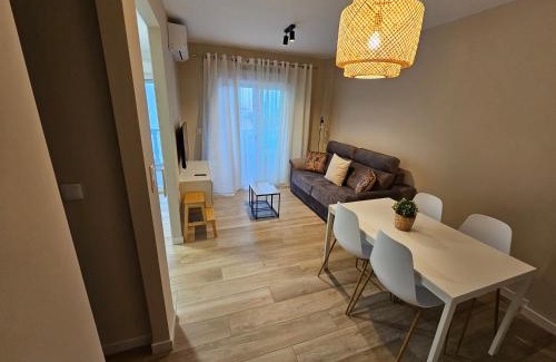 Els Arenals del Sol Apartment | Oceanfront Retreat: Arenales Sol y Playa Galatea III