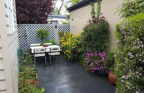 Evandale Cottage | Guest Rated 10/10: Arendon Cottage with Family-Friendly Amenities