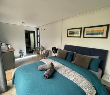 Tierpoort House | Family-Friendly Retreat at Arendskop with Pool Access