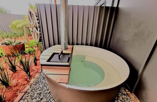 Tierpoort House | Family-Friendly Retreat at Arendskop with Pool Access
