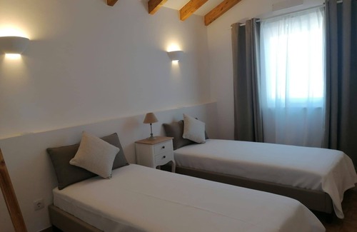 Santiago do Cacem House | Relax at Ares do Monte - Turismo Rural with Pool & Breakfast