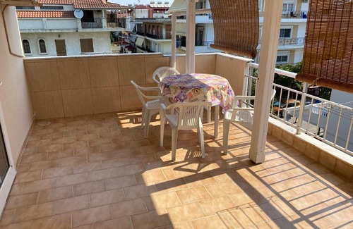 Olymbiaki Akti Apartment | Budget-Friendly Ares Hotel: Ideal for Family Stays