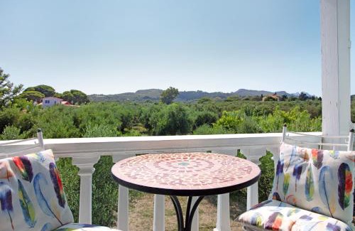 Vasilikos Apartment | Budget-Friendly Stay at Areti Orfeas Studio with Great Reviews