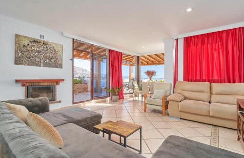 Velilla-Taramay Apartment | Oceanfront Bliss at Argali Beach Almuñecar - 4-Star Oasis