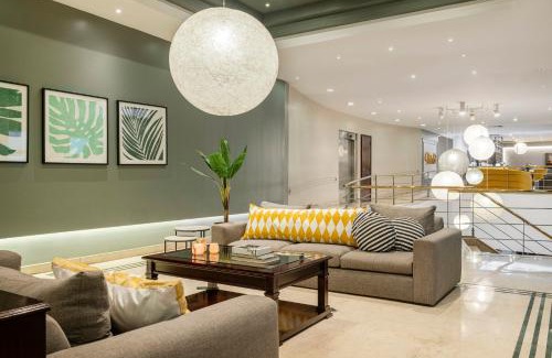 Retiro Hotel | Discover Argenta Tower Hotel & Suites with Oceanfront Views