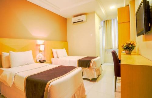 Flamengo Hotel | Comfortable Argentina Hotel with Breakfast & Family Amenities