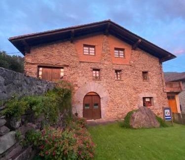 Elduain House | Family-Friendly Getaway at Argiñenea with High Guest Rating