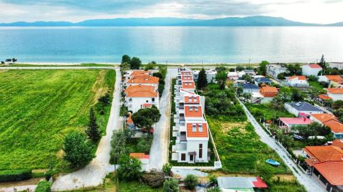 Paralia Ofryniou Apartment | Discover Argilos Residential Complex: Pet-Friendly Escape