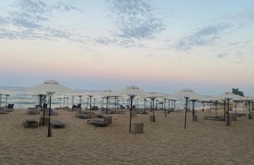 Golden Sands Apartment | Argisht Luxury Apartment 4 Pools