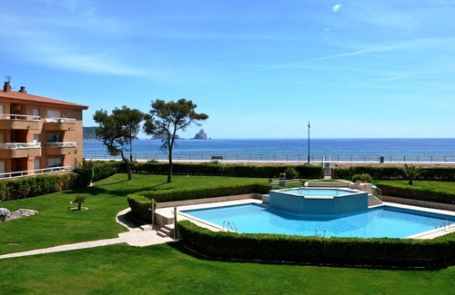 Els Griells Apartment | Beachfront Retreat at ARGONAVIS PB B with Pool Access