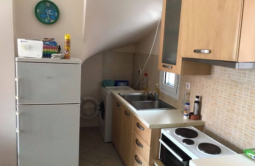 Argostoli Town House | Cozy Argostoli Port Studio for 3 with Breakfast Included