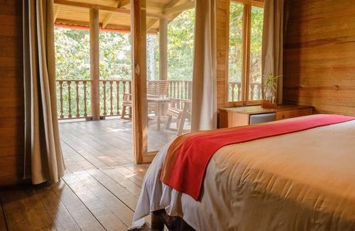 Tapachula Hotel | Discover Argovia Finca Resorts: Poolside Bliss Awaits