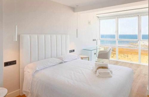 Gijon-Este Apartment | Oceanfront Haven: Argus San Lorenzo with 9.8 Guest Rating