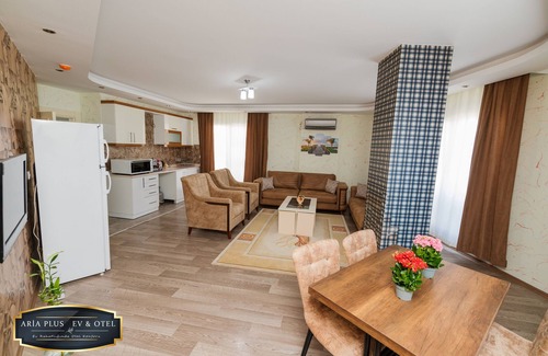 Yenisehir Apartment | Charming Aria Plus Ev Otel: Pet-Friendly with Great Amenities