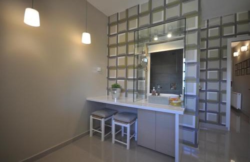 Apidias Lakkos Apartment | Relaxing Oceanfront Retreat at Ariadnes Holiday Accommodation