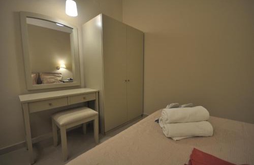 Apidias Lakkos Apartment | Relaxing Oceanfront Retreat at Ariadnes Holiday Accommodation