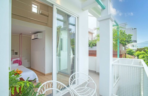 Son Tra Villa | Aries's House, Villa 4BR Near the Sea, Right in the Center