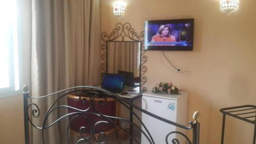 Jeanne d'Arc Hotel | Budget-Friendly Ariha Hotel with Family Amenities and Dining