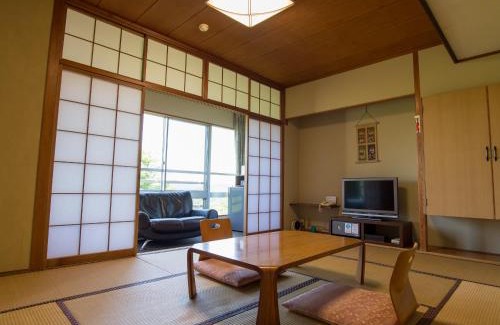 Kita Ward Hotel | Relax at Arima Onsen Motoyu Ryuusenkaku with Ocean Views
