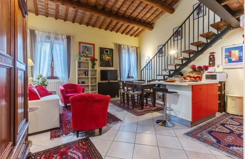 Addizione Erculea Apartment | Discover Ariostea University Duplex Apartment with Breakfast