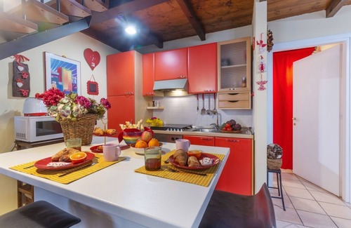 Addizione Erculea Apartment | Discover Ariostea University Duplex Apartment with Breakfast