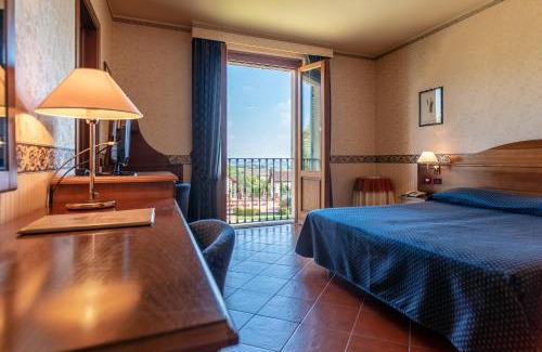 Terruggia Hotel | Relax at Ariotto Village: Oceanfront with Pool & Pet Friendly