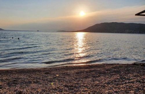 Salamis House | Family-Friendly Aris Apartment: Your Ideal Getaway