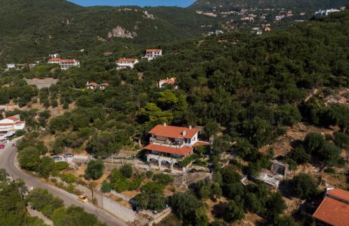 Pirgi Villa | Discover Aris Studio Corfu: Family-Friendly 4-Star Retreat