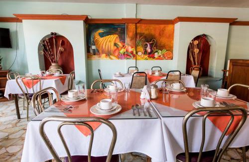 Oaxaca Hotel | Discover Arisa: Family-Friendly Hotel with Pool Amenities