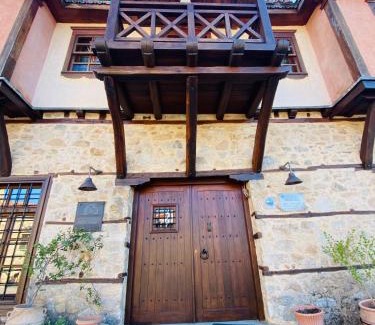 Arnaia Hotel | Pet-Friendly Aristotelous Alexandrou Historic Inn with Ocean Views