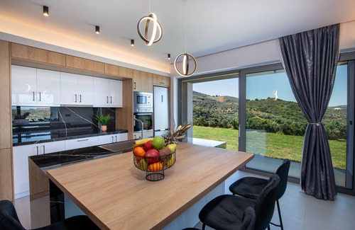 Agia Villa | Indulge at Arithea Villa with Private Pool & Ocean Views
