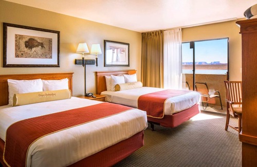 Wahweap Resort | Pet-Friendly Arizona Retreat with Pool & Firepits