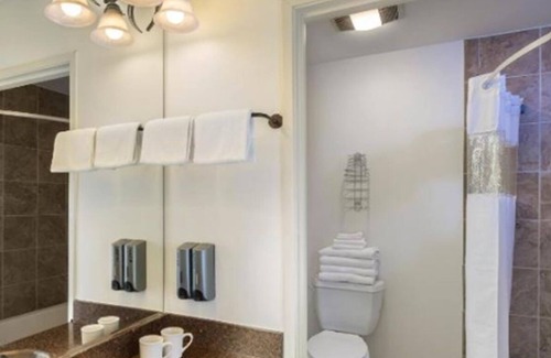 Wahweap Resort | Pet-Friendly Arizona Retreat with Pool & Firepits